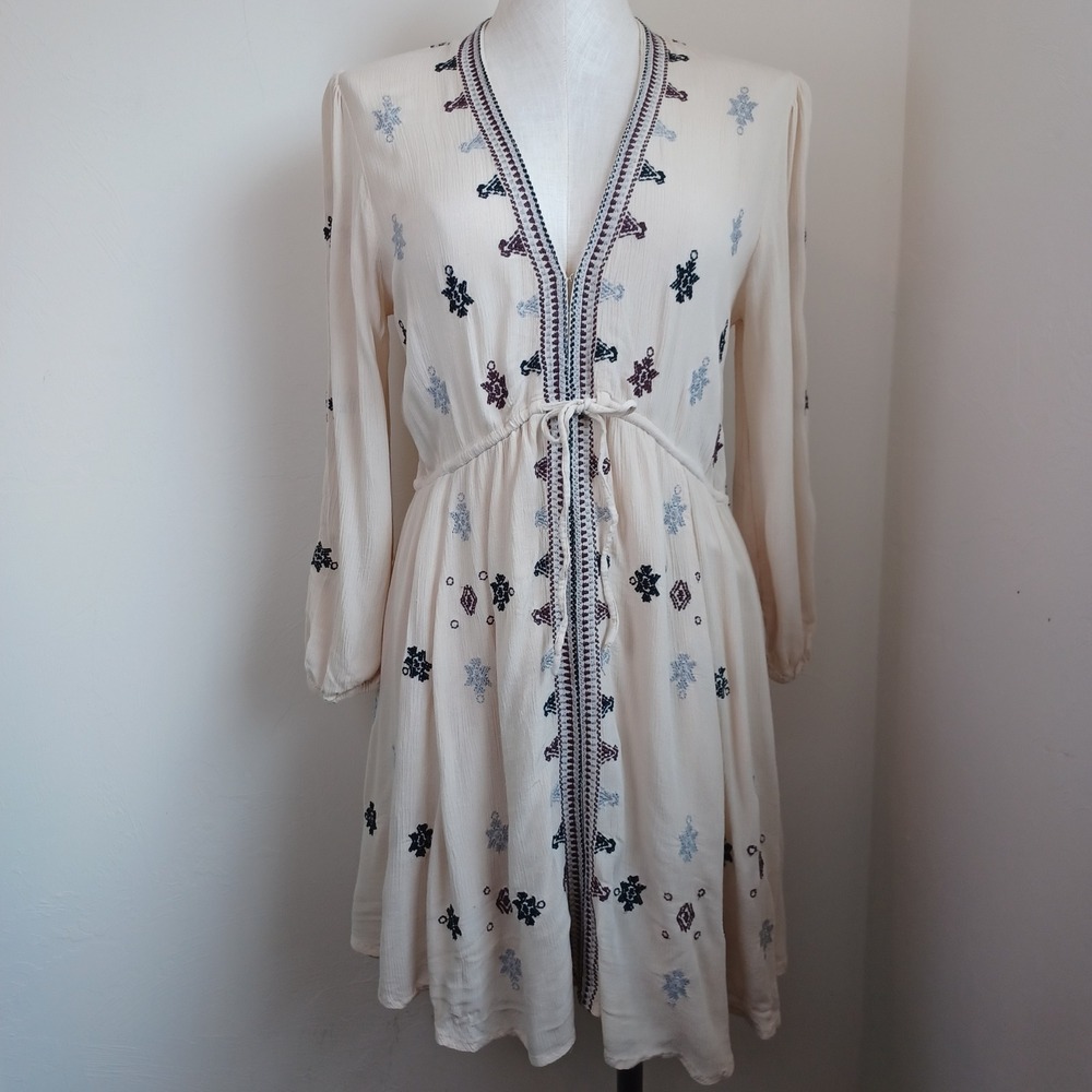 Free People Embroidered Gauze Mini Dress Cream Boho V-Neck Long Sleeve Womens M - Picture 2 of 14